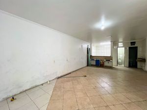 Image 17 - 925548