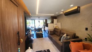 Image 8 - 925549