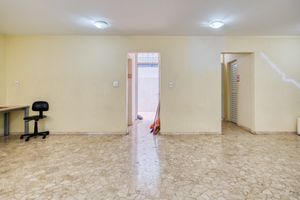 Image 44 - 925550