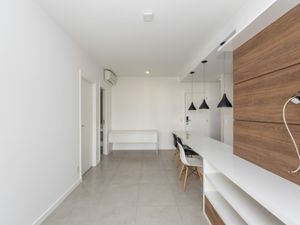 Image 4 - 925551