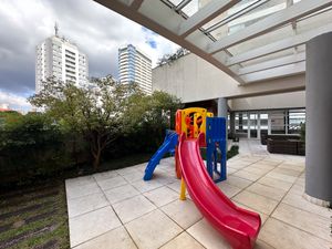 Image 31 - 925551