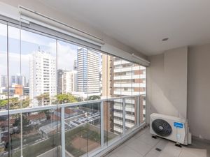 Image 8 - 925551