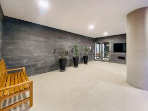 Image 13 - 925559