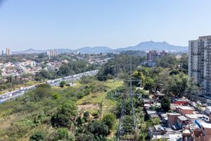 Image 17 - 925560