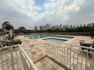 Image 36 - 925562