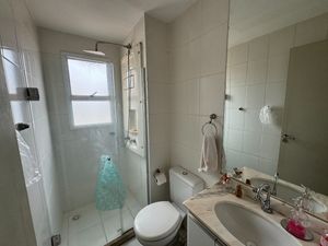 Image 21 - 925562
