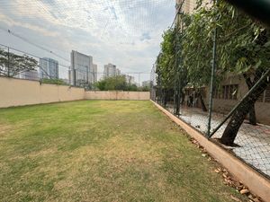 Image 30 - 925562