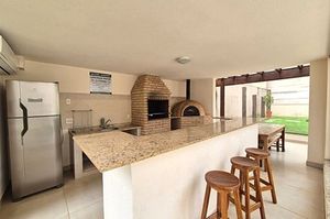 Image 33 - 925562