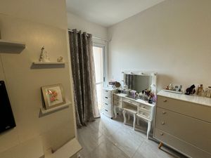Image 15 - 925562