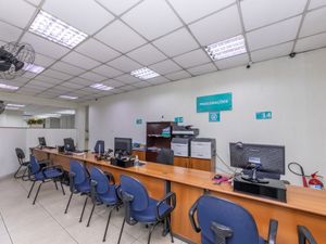 Image 31 - 925563
