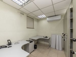Image 41 - 925563