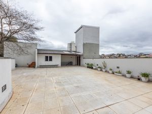 Image 6 - 925563