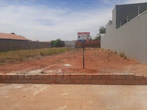 Image 15 - 925564