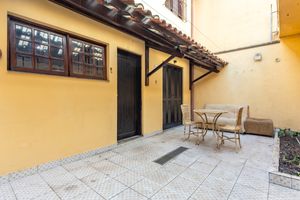 Image 18 - 925568