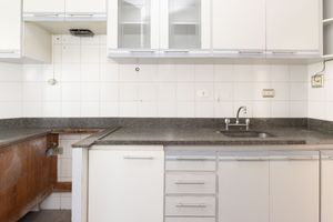 Image 4 - 925569