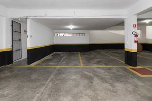 Image 41 - 925569