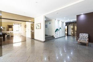 Image 32 - 925569