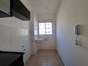 Image 3 - 925572