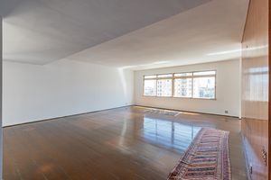 Image 4 - 925576
