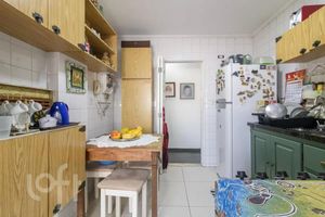 Image 7 - 925588
