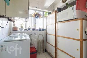 Image 18 - 925588