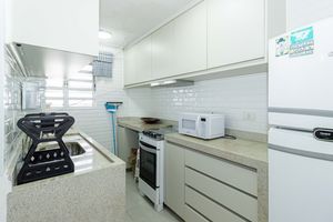 Image 16 - 925606