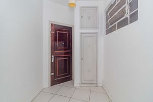 Image 31 - 925610