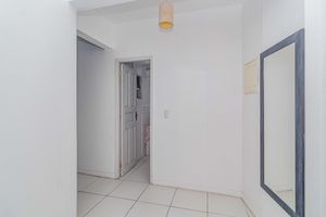 Image 32 - 925610
