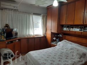 Image 21 - 925629