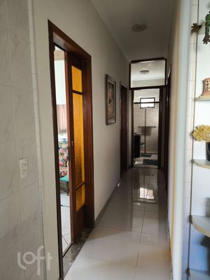 Image 29 - 925633