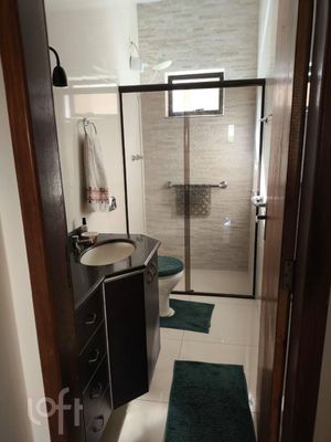Image 8 - 925633