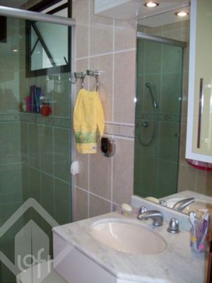 Image 19 - 925645