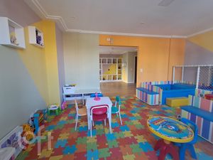 Image 26 - 925655