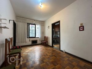 Image 21 - 925668