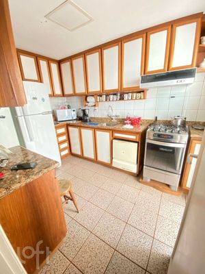 Image 6 - 925670