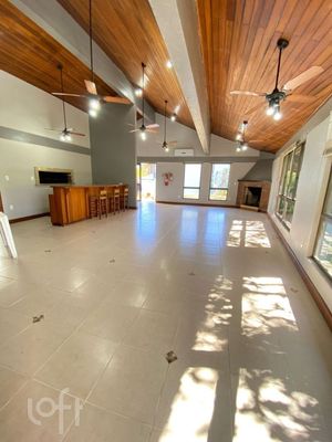 Image 27 - 925670