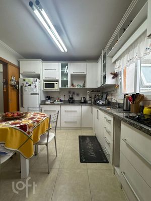 Image 7 - 925682
