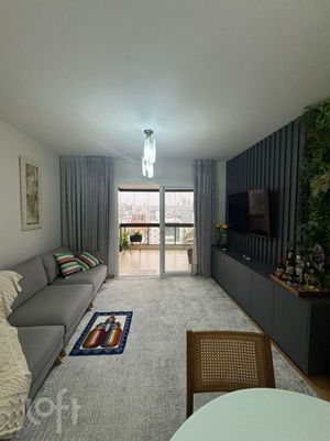Image 21 - 925682