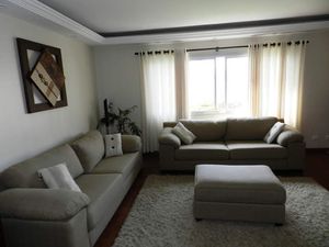 Image 1 - 925685