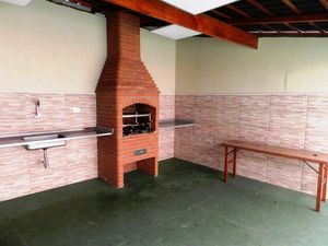 Image 15 - 925685