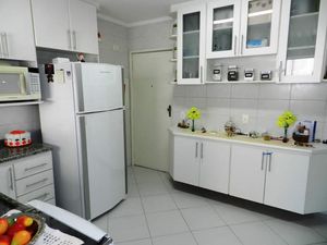 Image 6 - 925685