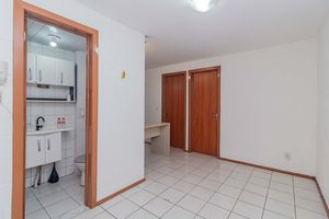 Image 3 - 925689