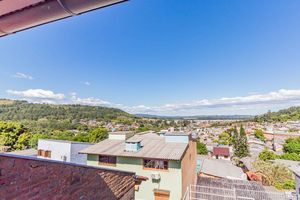 Image 43 - 925690