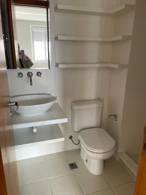 Image 8 - 925706