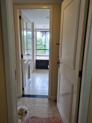 Image 21 - 925708