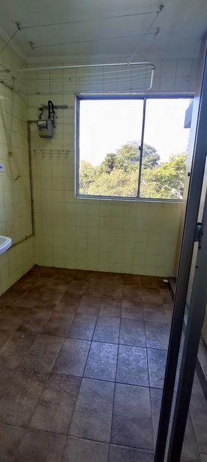 Image 17 - 925725