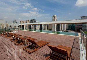 Image 7 - 925732