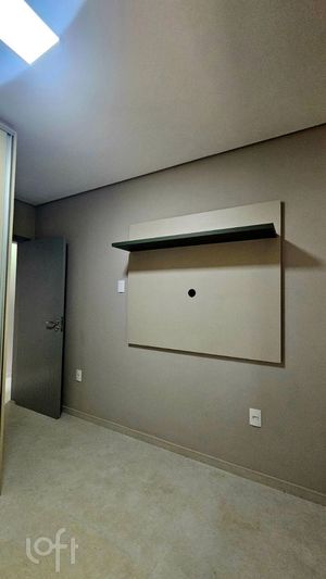 Image 19 - 925734