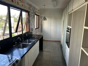 Image 7 - 925735
