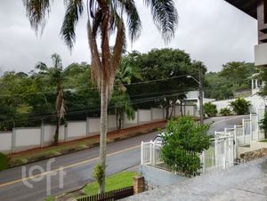 Image 17 - 925744